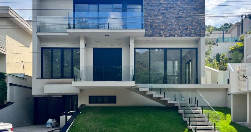 Casa de Condomínio em Alphaville - Santana de Parnaíba, SP