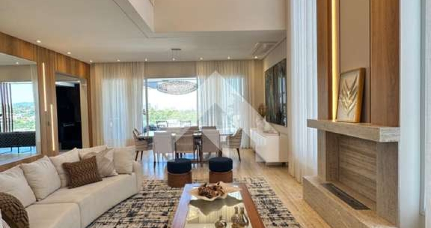 Luxuosa Casa em Alphaville: 4 Suítes à Venda e Locação