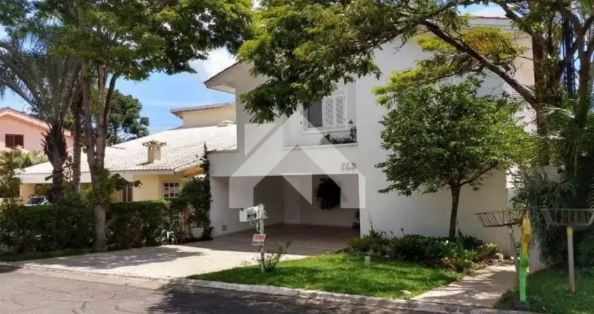 Casa de Condomínio em Alphaville - Santana de Parnaíba, SP