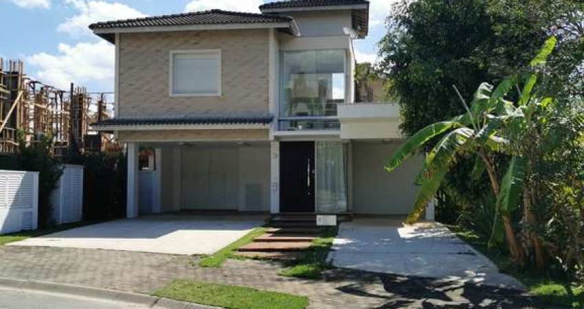 Casa de Condomínio em Tamboré - Santana de Parnaíba, SP