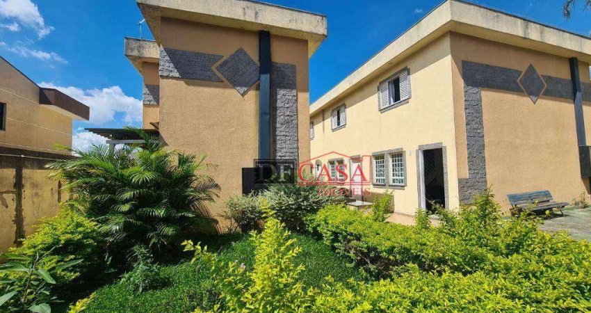 Casa com 2 quartos à venda na Rua Paes Landim, 91, Itaquera, São Paulo