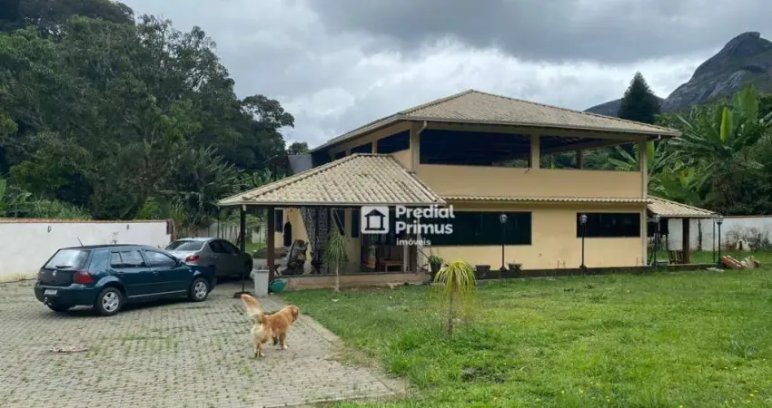 Excelente Casa com 370 m² por R$ 1.100.000 - Corrego Dantas - Nova Friburgo/RJ