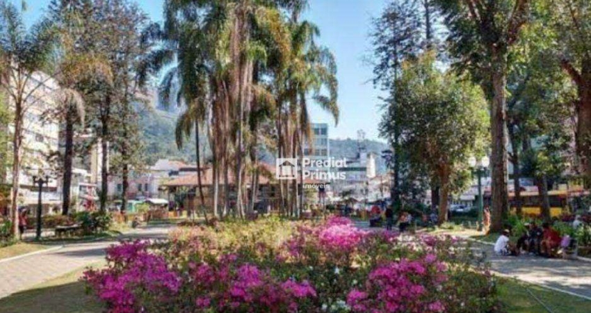 Apartamento com localização privilegiada com 2 dormitórios à venda por R$ 500.000 - Centro - Nova Friburgo/RJ
