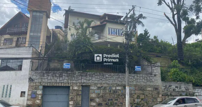 Casa, 171 m² - venda por R$ 1.350.000,00 ou aluguel por R$ 4.600,00/mês - Centro - Nova Friburgo/RJ