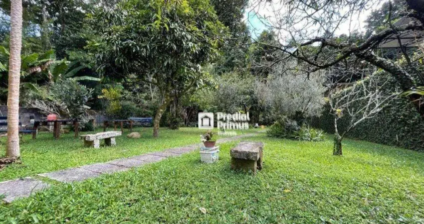 Casa privilegiada no coração do bairro à venda, 125 m² por R$ 700.000 - Cascatinha - Nova Friburgo/RJ