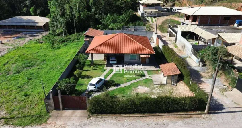 Casa à venda, 185 m² por R$ 397.000,00 - Amparo - Nova Friburgo/RJ