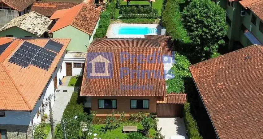 Casa com 3 quartos à venda na Rua Rodrigues Alves, 4, São Pedro da Serra, Nova Friburgo