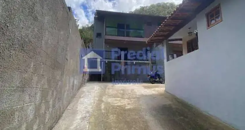 Casa à venda com duas suítes e uma kitnet, são pedro da serra, nova friburgo, rj