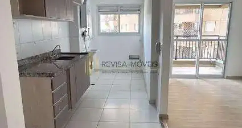 Apartamento com 3 quartos para alugar na Avenida Sebastião Davino dos Reis, 1015, Jardim Tupanci, Barueri