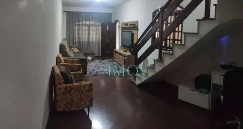 Sobrado com 3 dormitórios à venda, 262 m² por R$ 650.000,00 - Residencial União - São José dos Campos/SP