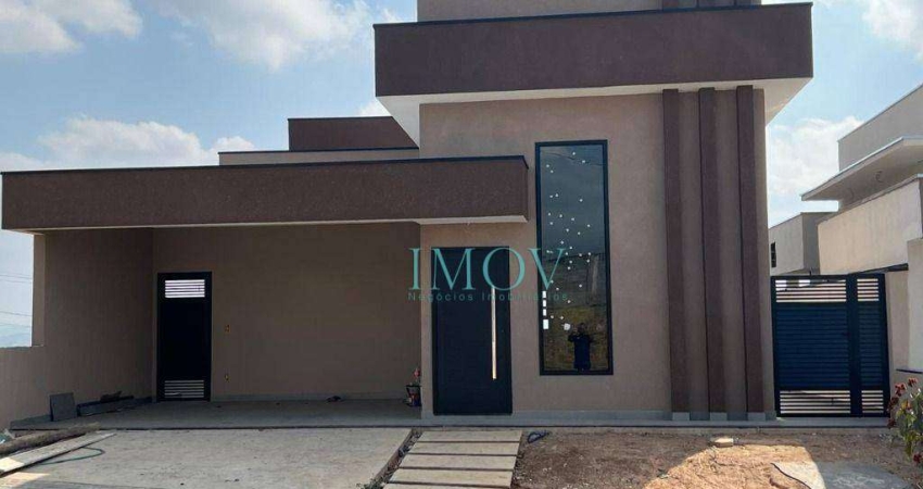 Casa com 3 dormitórios à venda, 121 m² por R$ 745.000,00 - Reserva do Vale - Caçapava/SP