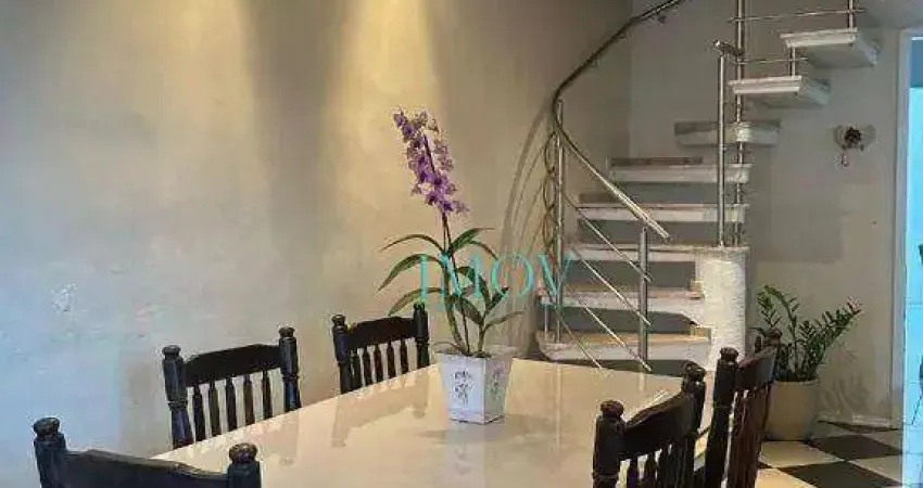 Sobrado com 3 dormitórios à venda, 250 m² por R$ 933.000 - Jardim Uirá - São José dos Campos/SP