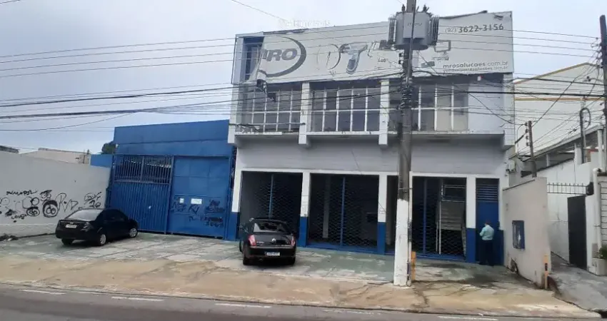 Galpão na avenida silves