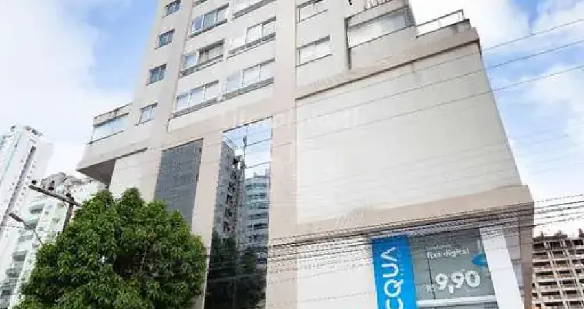 Apartamento mobiliado a venda no centro de balneário camboriú