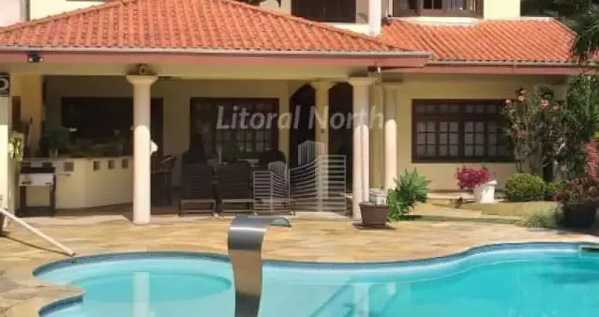 Casa a venda mobiliada na praia de Taquaras em Balneário Camboriú
