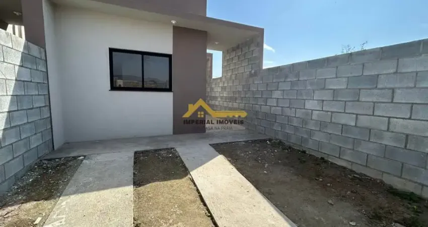 Casa nova bairro: golfinho caraguatatuba-sp escritura definitiva aceita financiamento bancário  com bastante espaço interno e de quintal