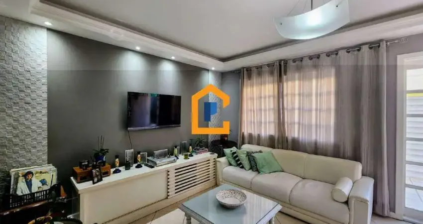 Casa triplex com vista para montanha em condomínio, vargem pequena - rio de janeiro / rj