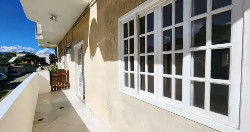 Apartamento Térreo Recreio dos Bandeirantes; 2 quartos sendo 1 suite