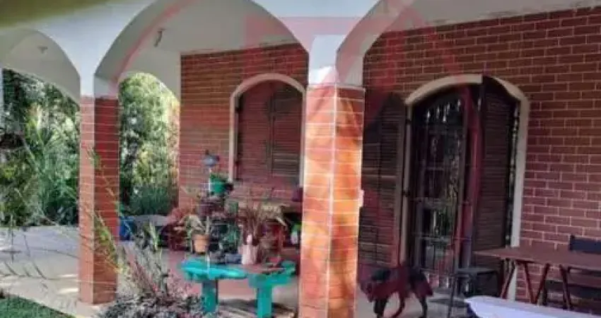 Chácara para Venda em Cotia, Centro (Caucaia do Alto), 4 dormitórios, 1 suíte, 4 banheiros, 10 vagas