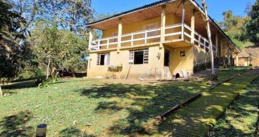 Sítio para Venda em Miracatu, 4 dormitórios, 3 suítes, 5 banheiros