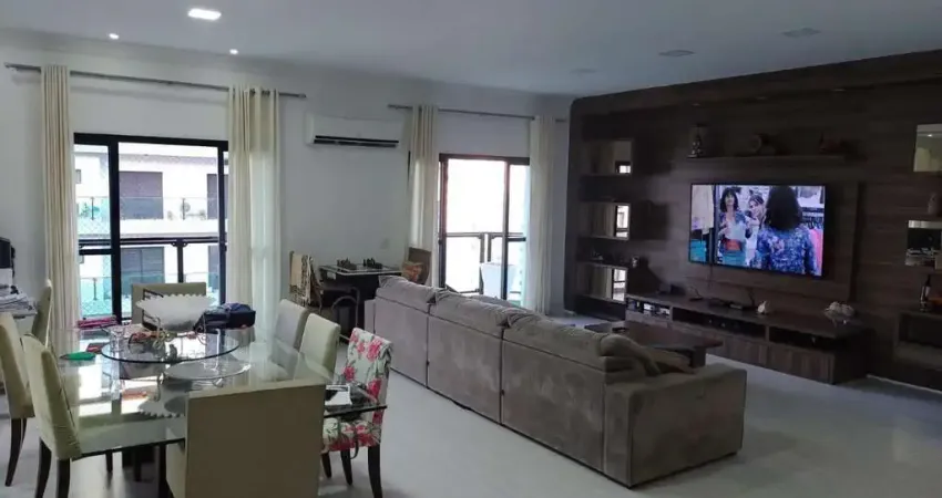 Apartamento para Venda em Guarujá, Pitangueiras, 3 dormitórios, 2 suítes, 4 banheiros, 2 vagas