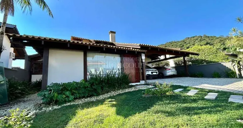 Casa com 3 quartos à venda no Saguaçu, Joinville 