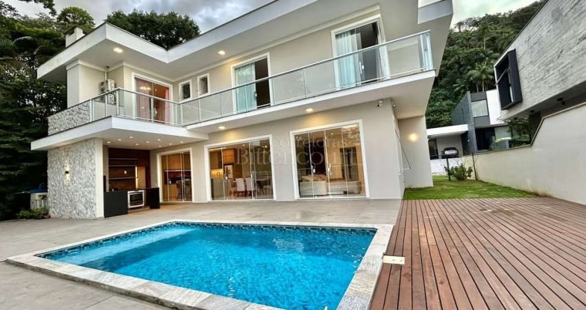 Casa em condomínio fechado com 3 quartos à venda no América, Joinville 