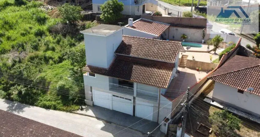 Casa com 3 quartos à venda na Rua Alvaro João Ferreira, Aririu, Palhoça