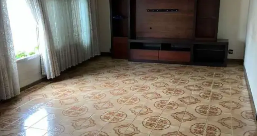 Casa à venda em Água Rasa com 295 m², 4 quartos, 1