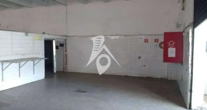 Galpão na Mooca, 856m², 4 banheiros