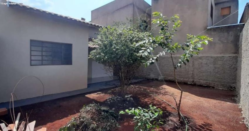 Casa com 2 quartos à venda no Centro, Jardinópolis 