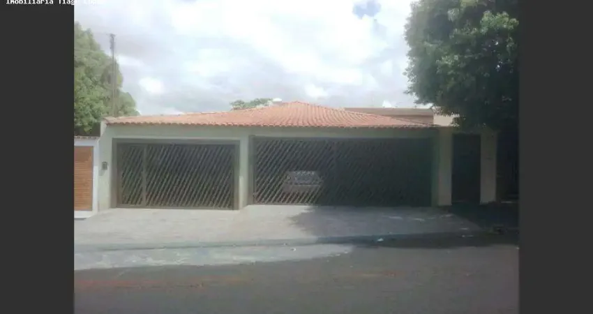 Casa para Venda em Ribeirão Preto, Jardim Irajá, 4 dormitórios, 2 suítes, 4 banheiros, 4 vagas