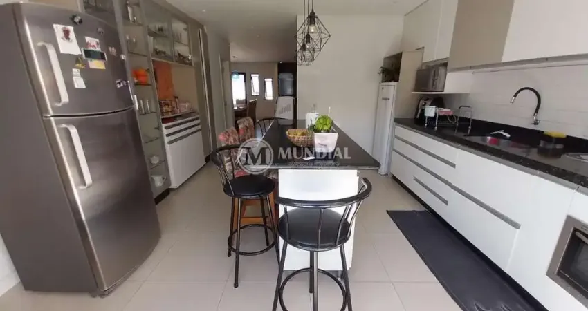 Casa com 3 quartos à venda na Rua Tarci Testoni dos Santos, 289, Centro, Camboriú