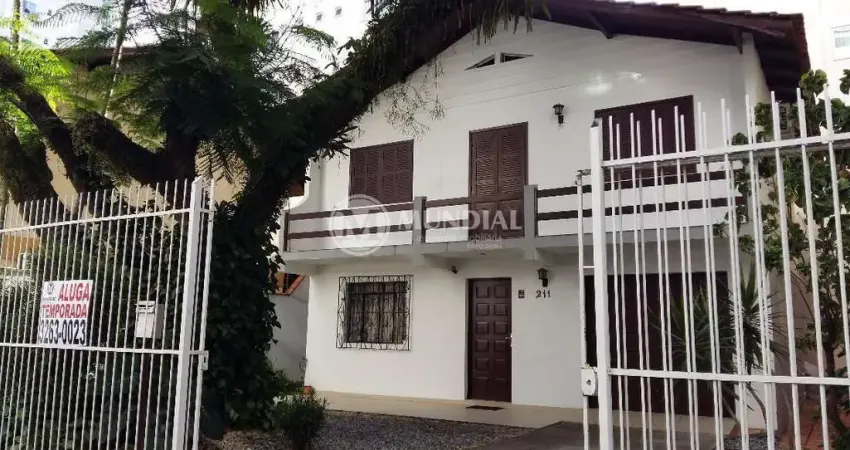 Locação temporada próximo ao carrefuor , centro, balneário camboriú - sc