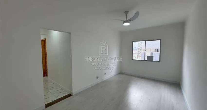 Apartamento à venda na Praia Grande, localizado no bairro da Vila tupi, composto por 02 dormitórios, sala ampla, cozinha planejada e bem arejada, banheiro social e 01 vaga de garagem. Sem elevador. Pr