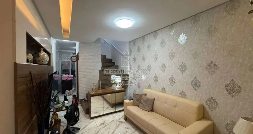 Sobrado de Condominio semi mobiliado na Ocian - Praia Grande/SP 2 dormitórios, lavabo, wc social, quintal, cozinha, área de serviço. 52,17m² de área útil; Condomínio localizado a 300 metros da praia!