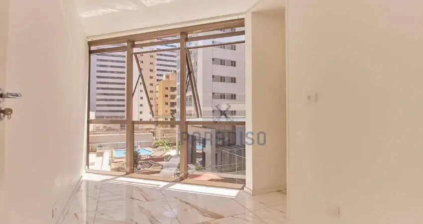 Sala comercial com 3 salas à venda na Rua Lamenha Lins, Centro, Curitiba