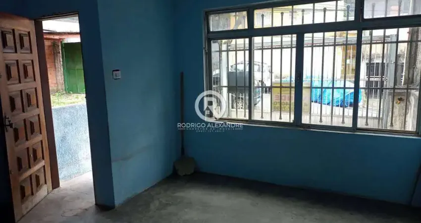 Casa  à Venda centro , Diadema - 2 Dormitórios, Quintal e Garagem - R$299000,00