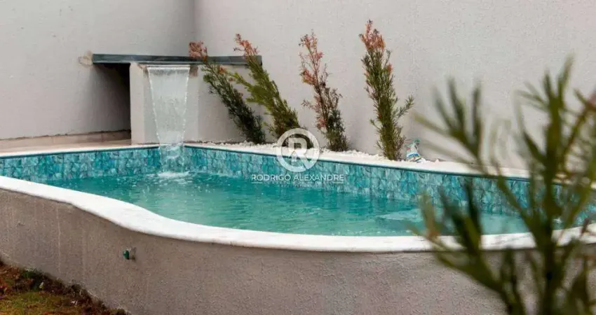 Casa à Venda em Jamaica, Itanhaém - 2 Dorms, Piscina, Área de Lazer e Garagem por R$ 319.000