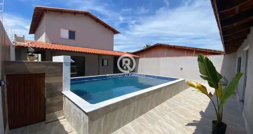 Casa à Venda em Itanhaém - 6 Dormitórios, Piscina e Área de Lazer - R$ 690.000