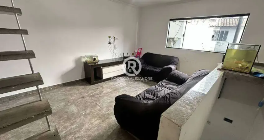 Sobrado à Venda em Eldorado, SP – 4 Dormitórios, 2 Suítes e Quintal Espaçoso por R$320.000