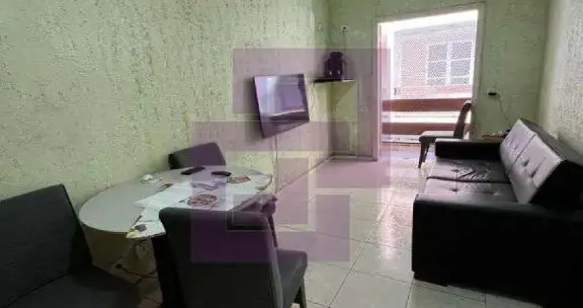 Praia da enseada 50 metros da praia ,  apartamento com 1 dormitorio , 2 banheiros, sala com varanda e possui 2 elevadores regiao carrefour, otima localizacao