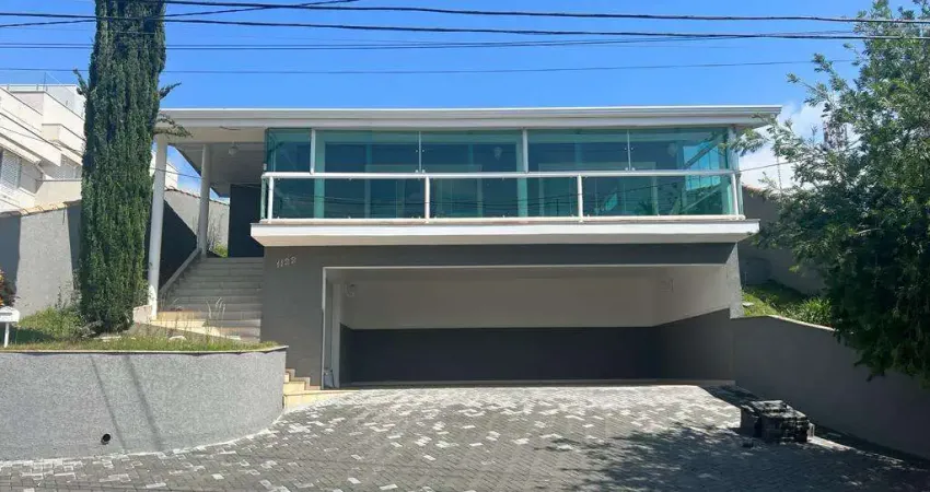Casa em Condomínio para Locação em Bragança Paulista, Condomínio Colinas de São Francisco, 3 dormitórios, 2 suítes, 3 banheiros, 4 vagas