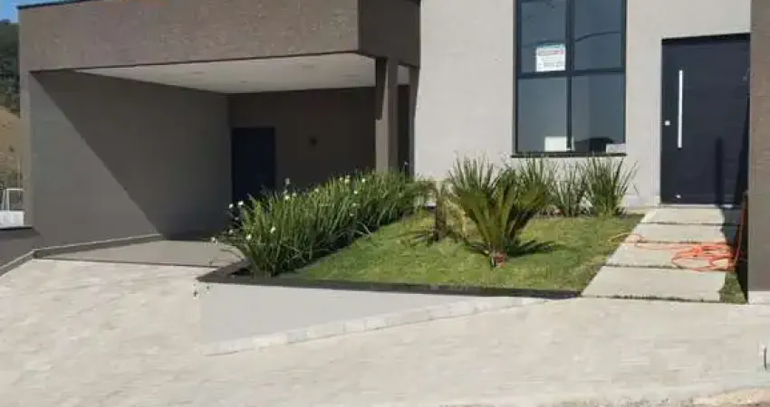 Casa em Condomínio para Venda em Bragança Paulista, Condomínio Portal da Serra, 3 dormitórios, 1 suíte, 2 banheiros, 4 vagas