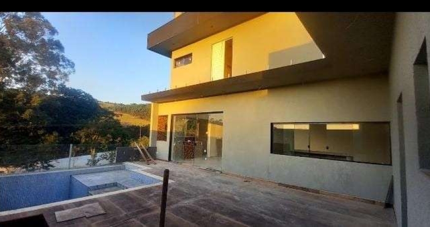 Casa para Venda em Bragança Paulista, Condomínio Portal da Serra, 4 suítes, 3 banheiros, 4 vagas