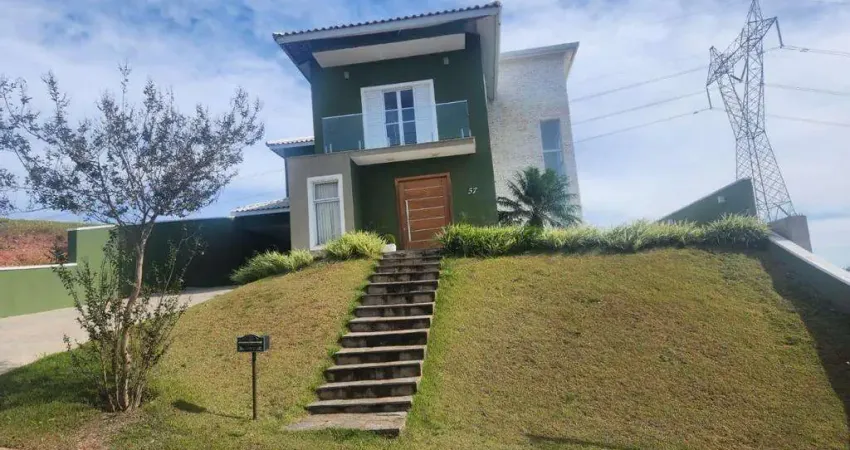 Casa à venda em Bragança Paulista, Condomínio Terras de Santa Cruz, com 3 suítes, com 278 m²
