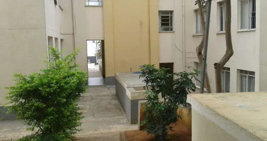 Apartamento à venda em Bragança Paulista, Parque Brasil, com 2 quartos, Berbari II