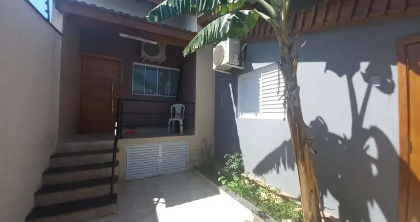 Casa à venda em Bragança Paulista, Residencial Quinta dos Vinhedos, com 3 quartos, com 118 m²