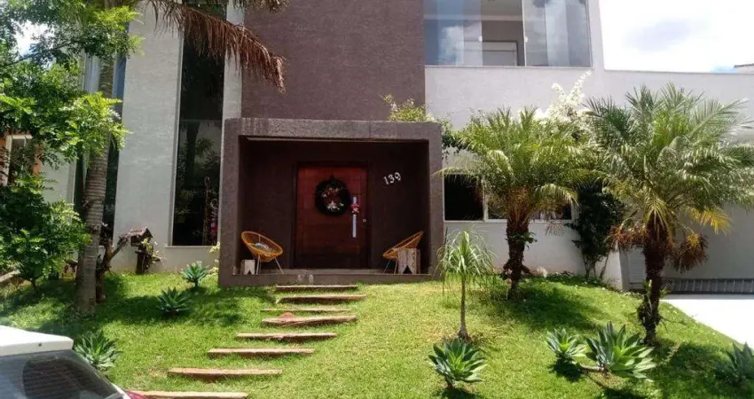 Casa à venda em Bragança Paulista, Condomínio Residencial Euroville, com 3 suítes, com 291.8 m²
