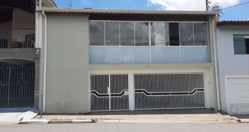 Casa para Locação em Bragança Paulista, Jardim Califórnia, 3 dormitórios, 1 suíte, 2 banheiros, 2 vagas
